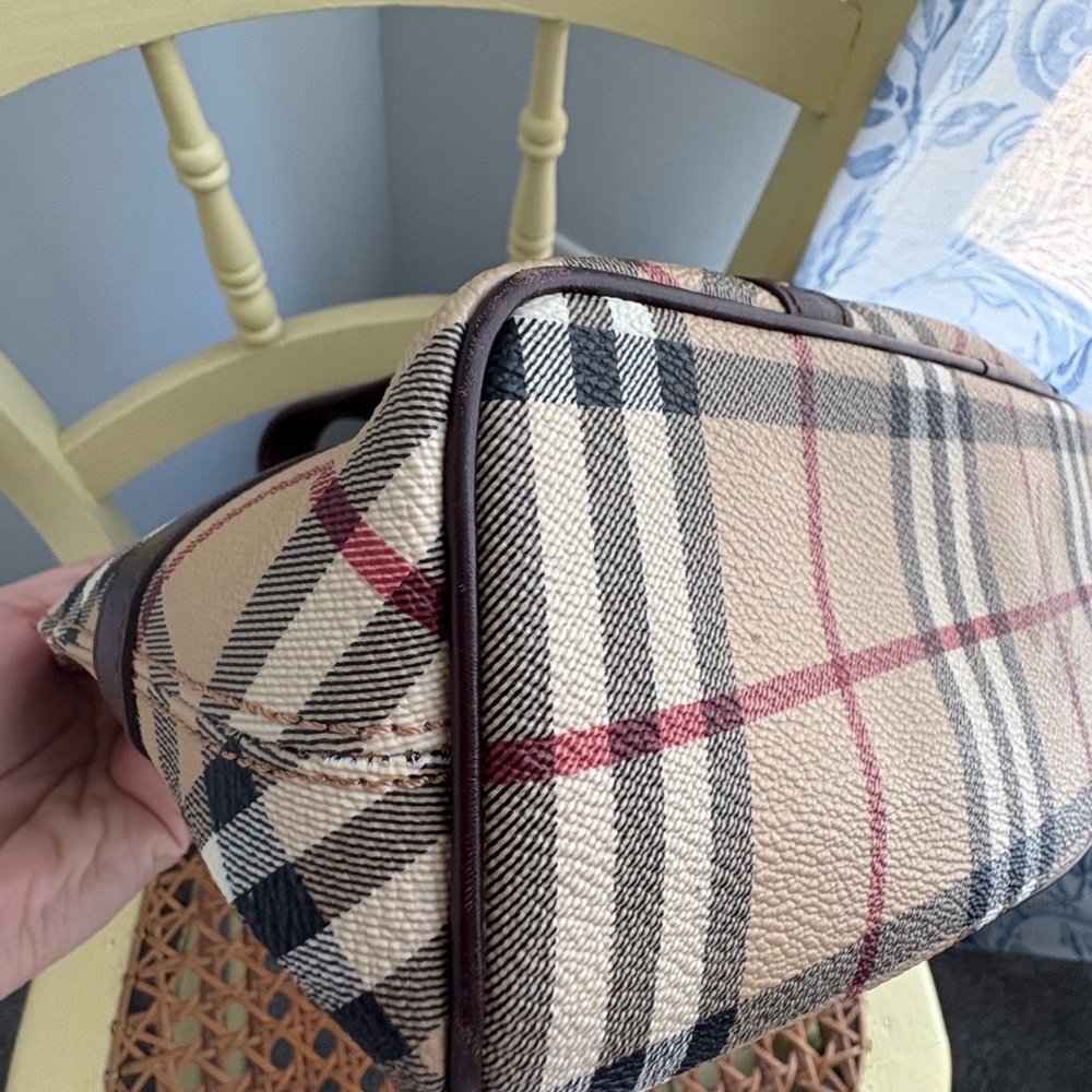 Burberry Small Plaid Market Tote EUC - Picture 5 of 6
